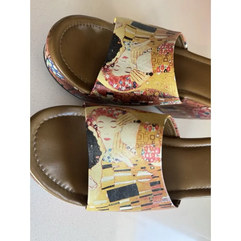 Vintage Icon Gustav Klimt The Kiss Wearable Art Platform Wedge Sandals 8.5 Italy